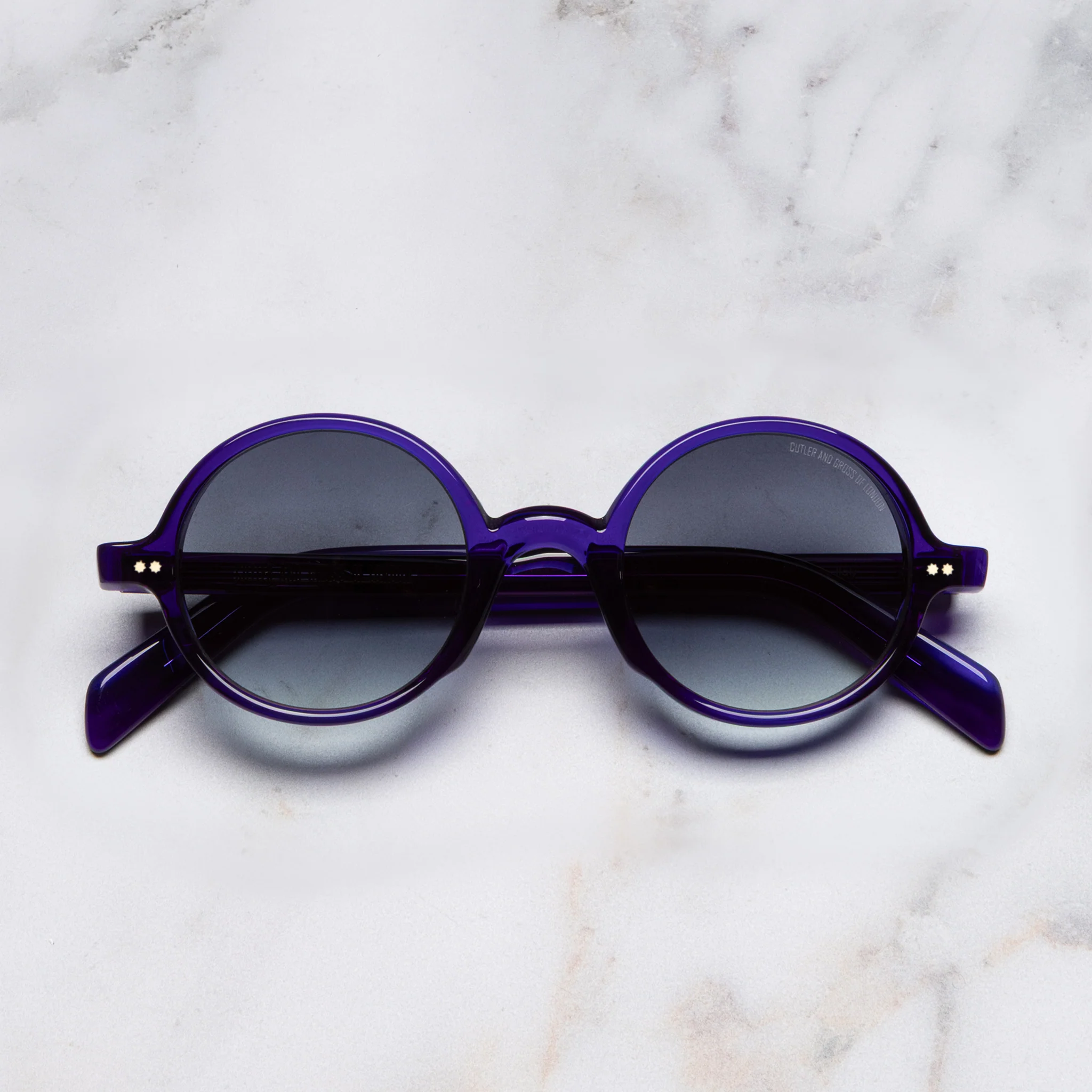 GR01 Round Sunglasses - Image 8
