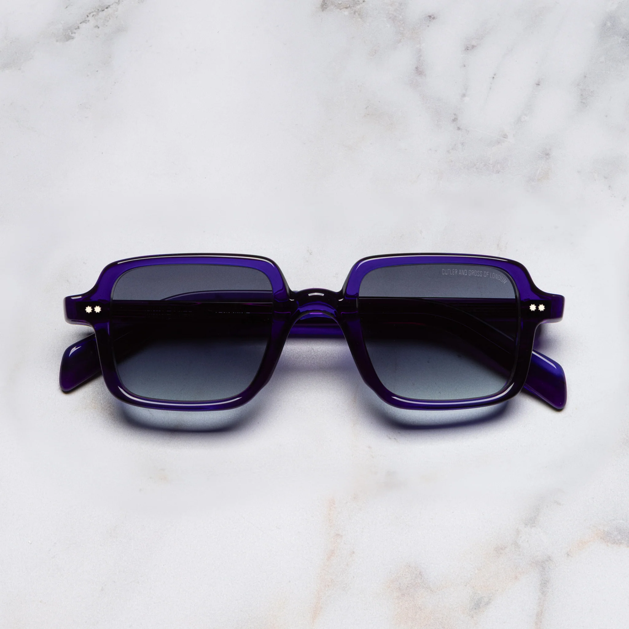 GR02 Rectangle Sunglasses - Image 5